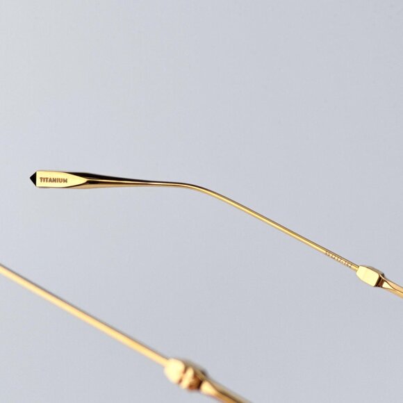 Valentino Women BRAND NEW Sunglasses Titanium Gold Grey Cat Eye V - GLASSLINER - Picture 11 of 12